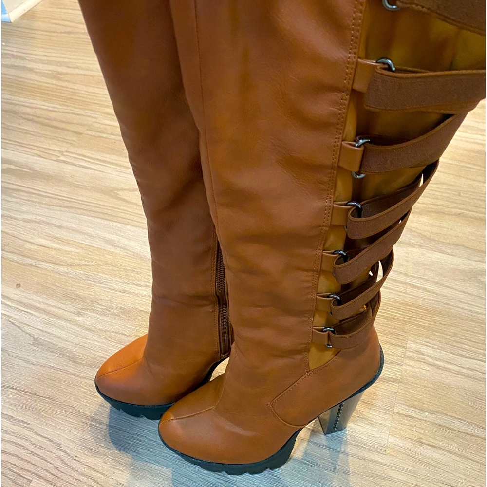 Brown Knee High Boots 7.5